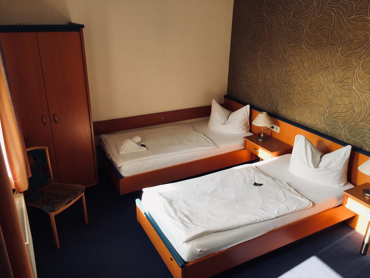 B&S Hotel Am Bachhaus Айзенах Екстер'єр фото